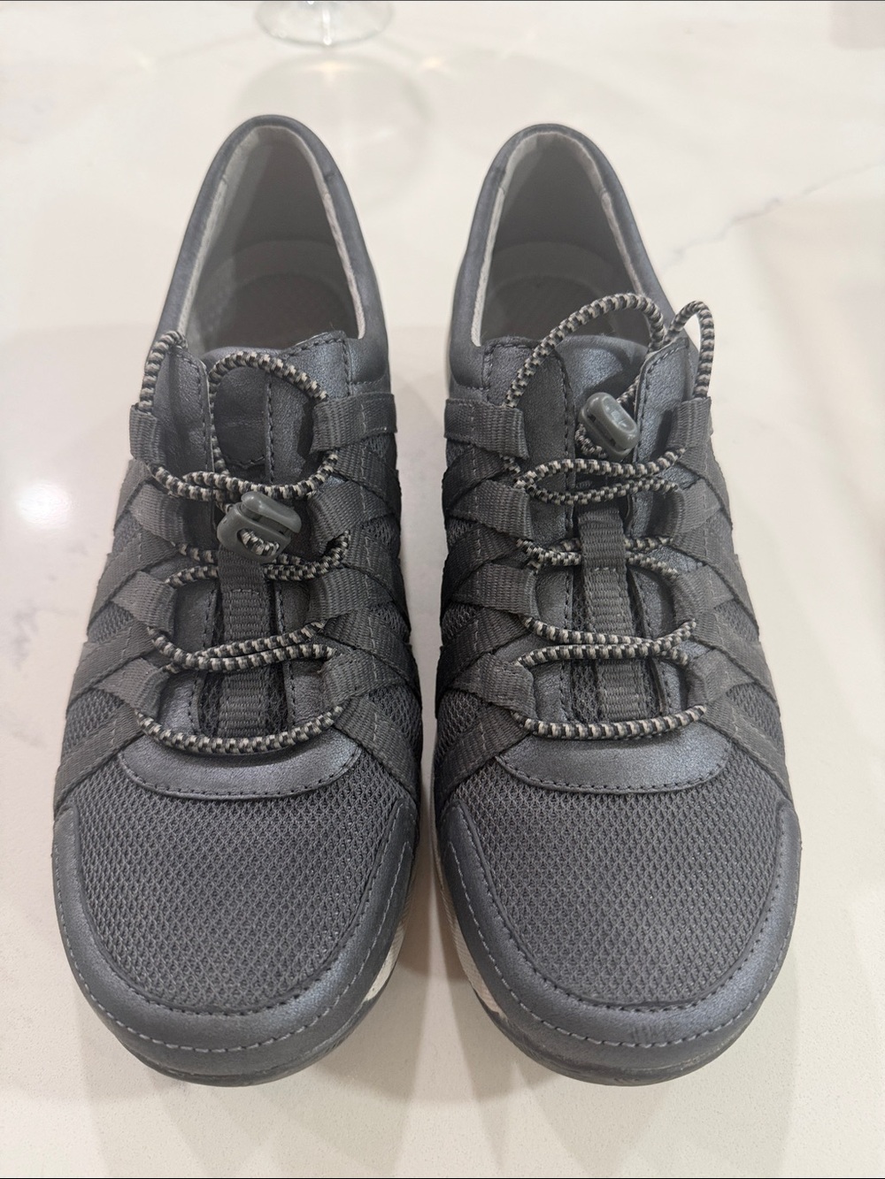 Dansko - Honor Charcoal Slip-On Mesh Sneakers with Toggle Laces
